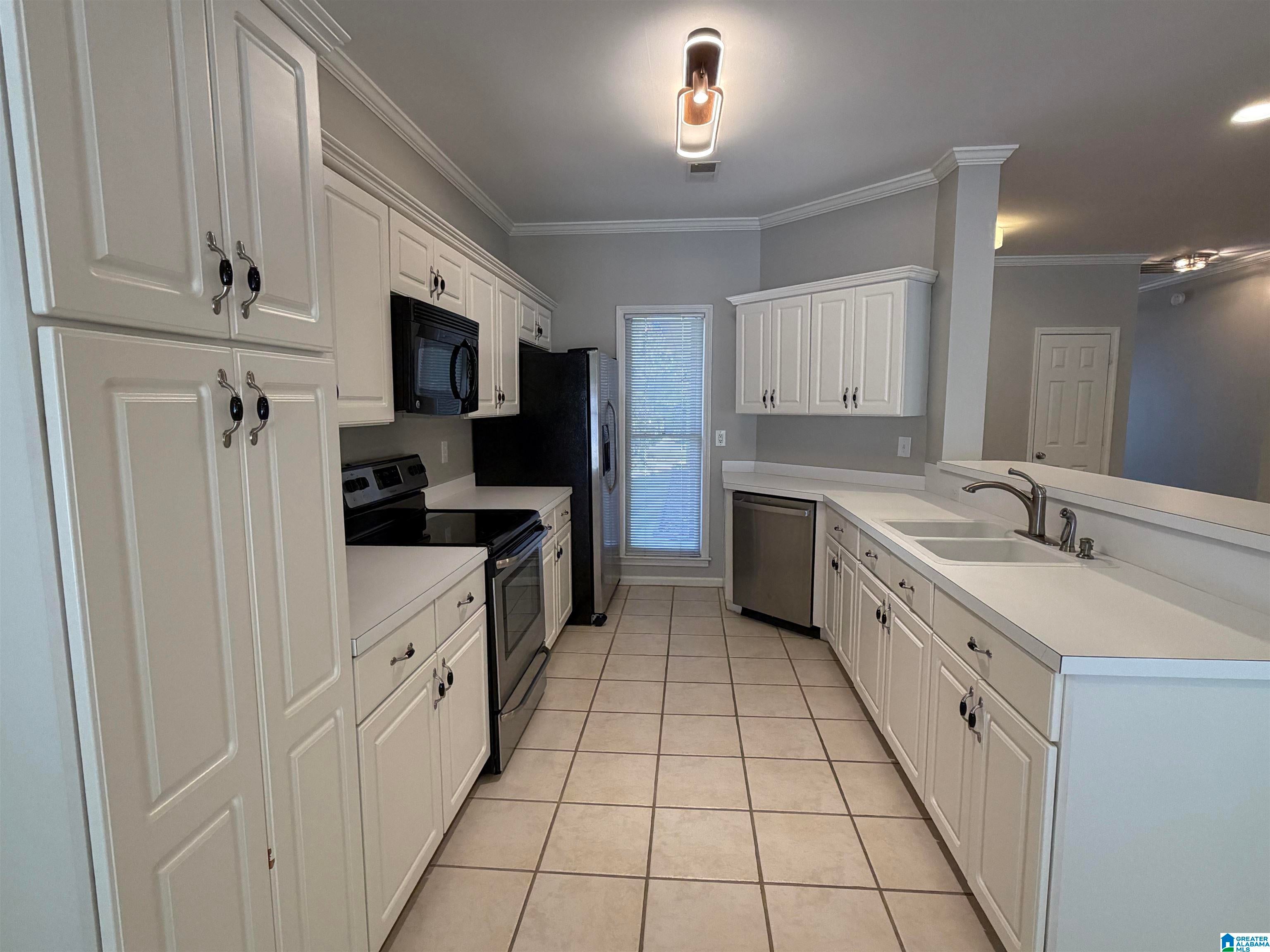 1125 Berwick Road Hoover, AL 35242 - Photo 7 of 30 Gallery Image 7