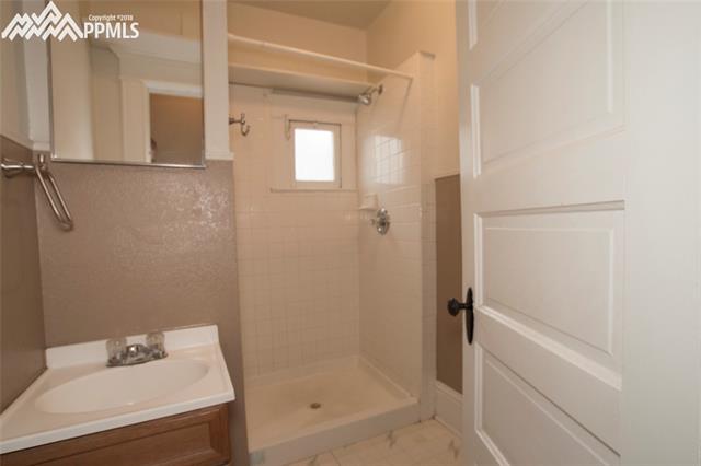 103 West Cheyenne Road Colorado Springs, CO 80906 - Photo 20 of 33