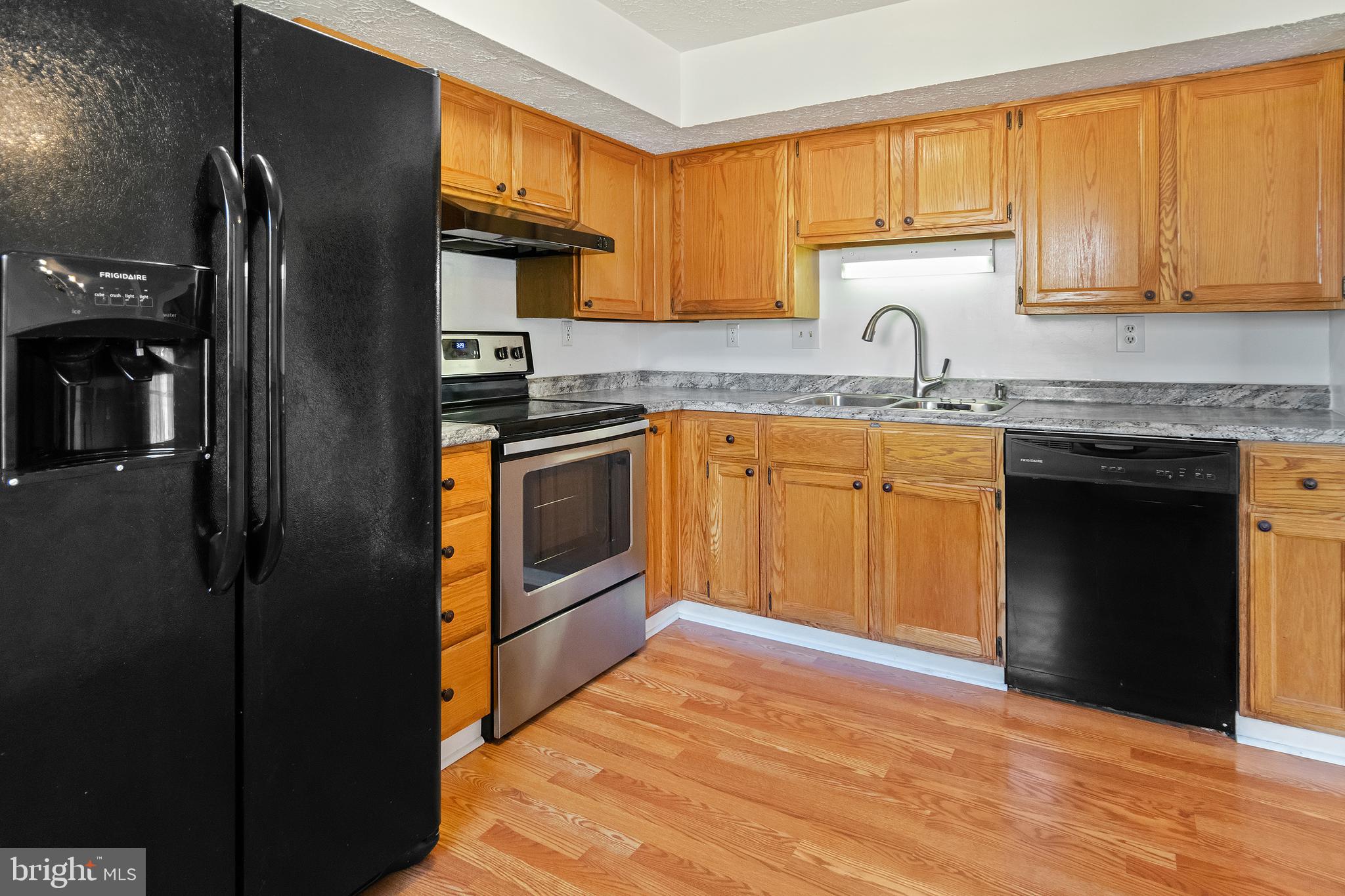 2 Ashmill Court Nottingham, MD 21236 - Photo 2 of 19