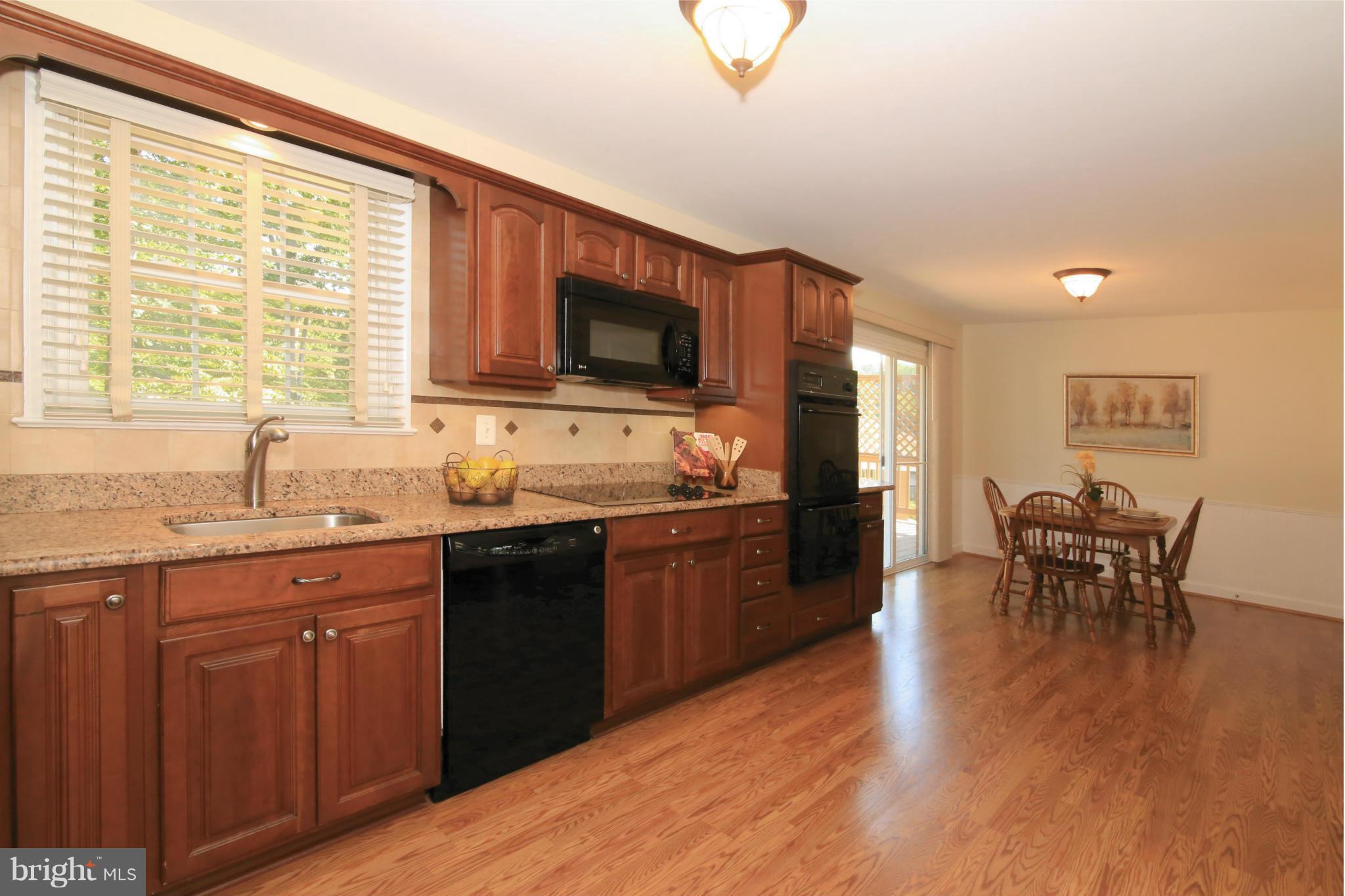 6705 Red Jacket Road Springfield, VA 22152 - Photo 12 of 30 Kitchen