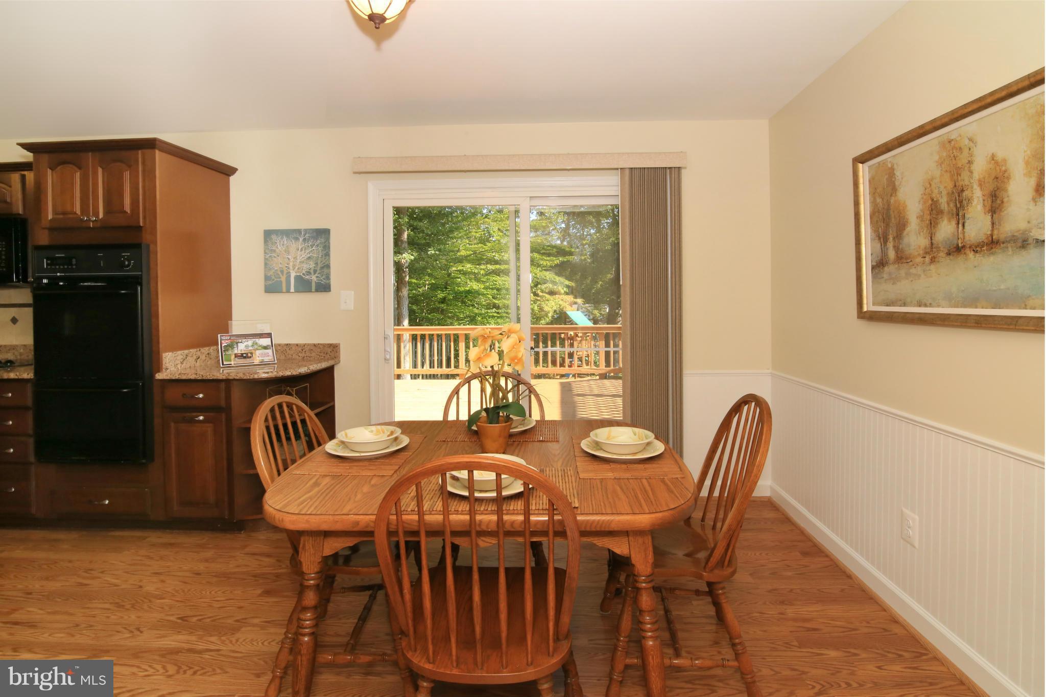 6705 Red Jacket Road Springfield, VA 22152 - Photo 13 of 30 Breakfast Nook next to Kitchen