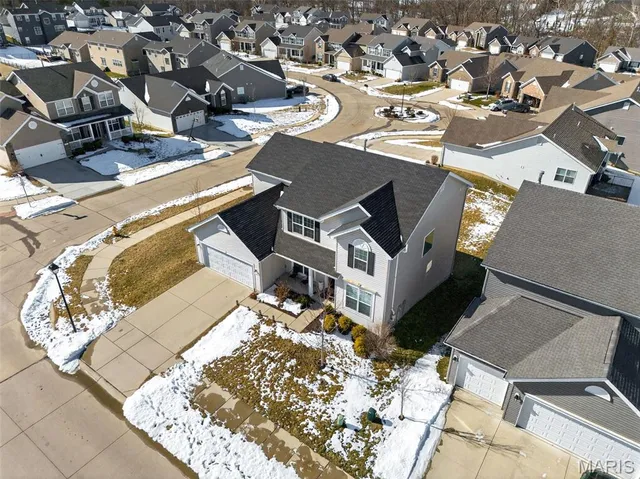 $475,000 | 169 Hidden Bluffs Drive, Lake St. Louis, MO 63367