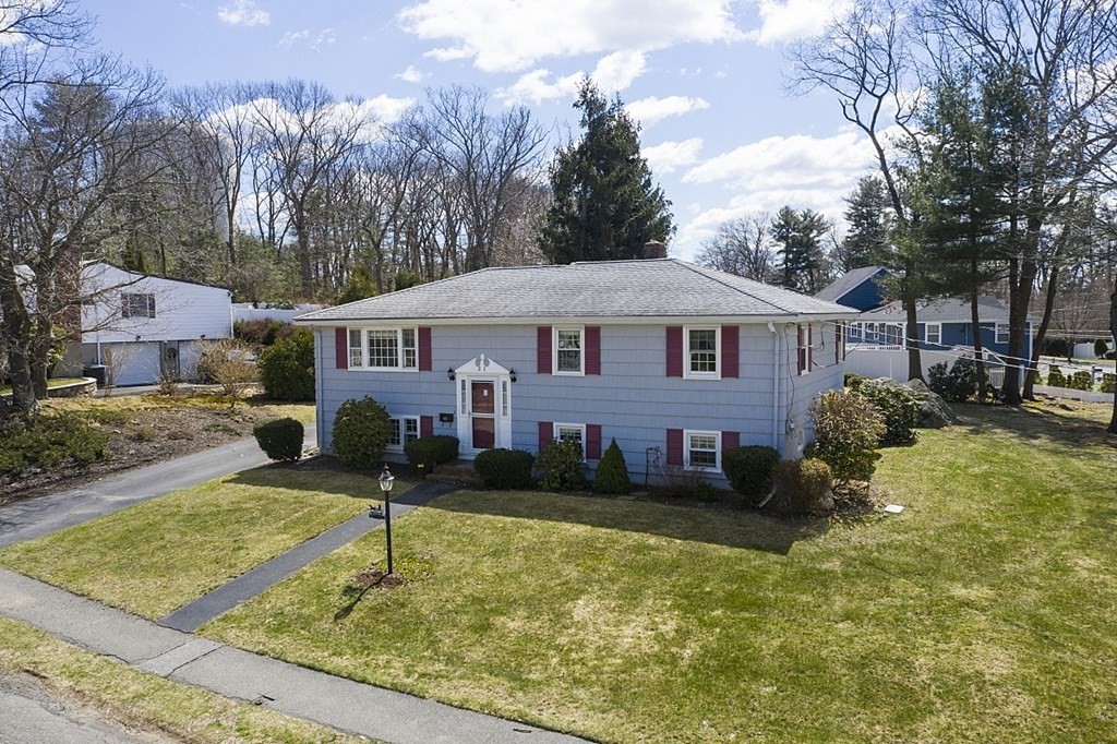 21 Worcester Road Peabody, MA 01960 - Photo 1 of 37 Gallery Image 1