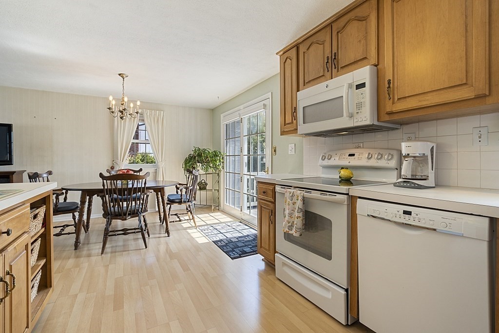 21 Worcester Road Peabody, MA 01960 - Photo 10 of 37 Gallery Image 10