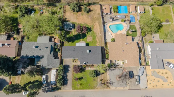 $415,000 | 5142 Huntington Drive, Redding, CA 96002