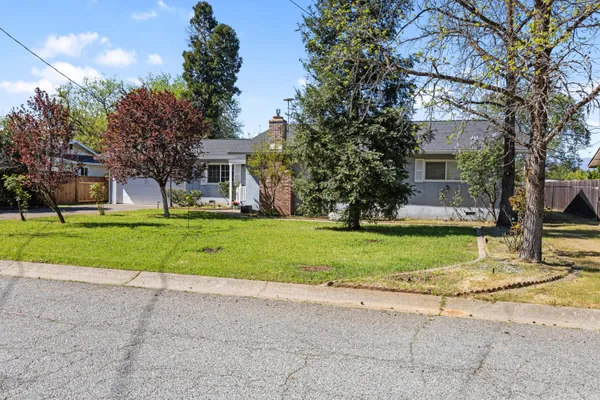 $415,000 | 5142 Huntington Drive, Redding, CA 96002