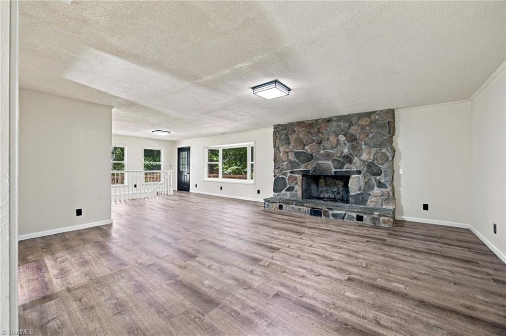 110 Sycamore Road Salisbury, NC 28147 - Photo 11 of 47 Living room - gas log fireplace