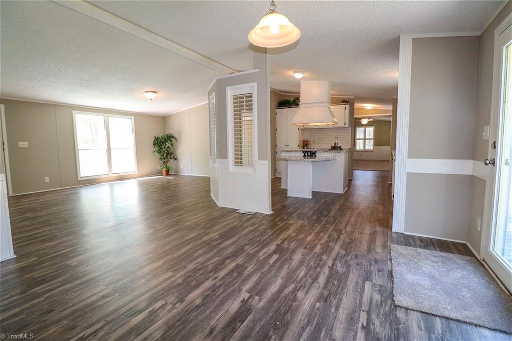 367 Smothers Road Madison, NC 27025 - Photo 6 of 30