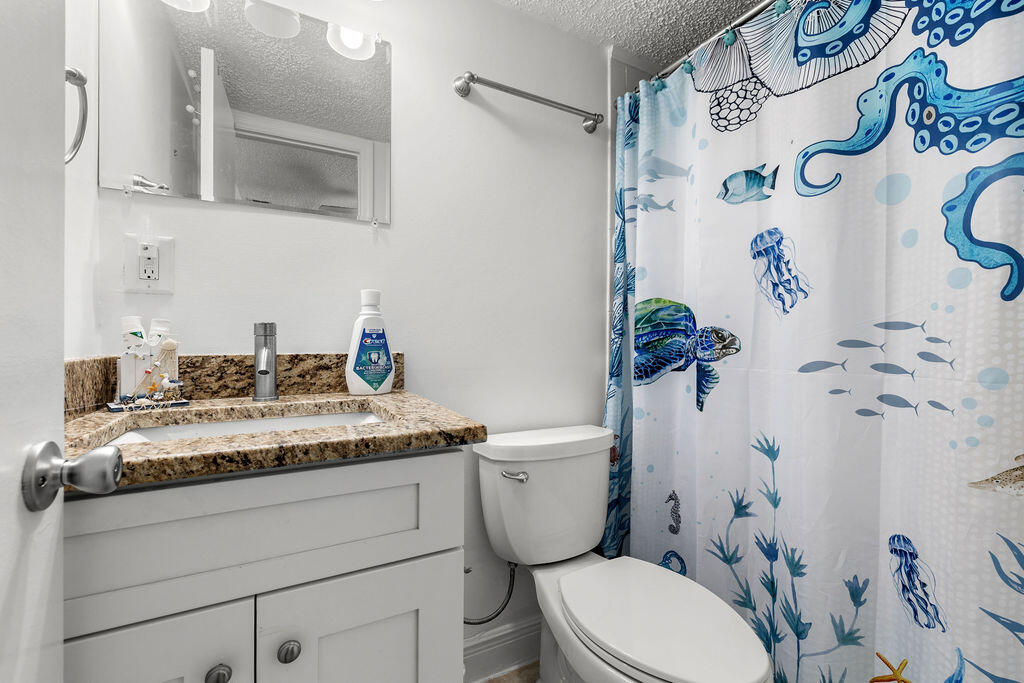 722 Granada Street, Unit A Fort Pierce, FL 34949 - Photo 13 of 54 428A5119