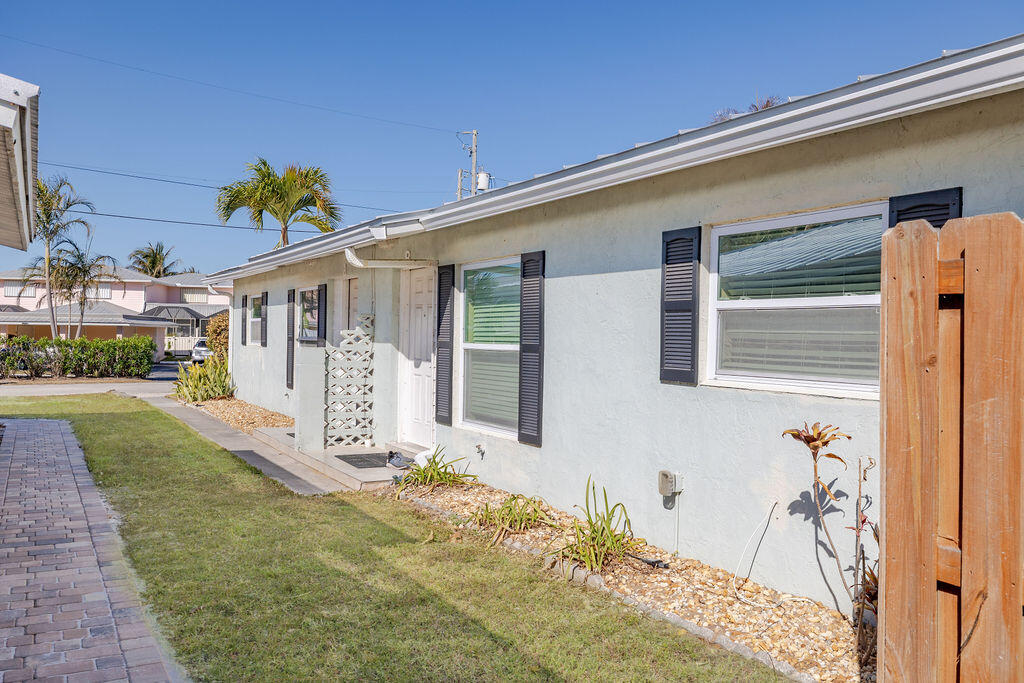 722 Granada Street, Unit A Fort Pierce, FL 34949 - Photo 25 of 54 428A5071-Edit
