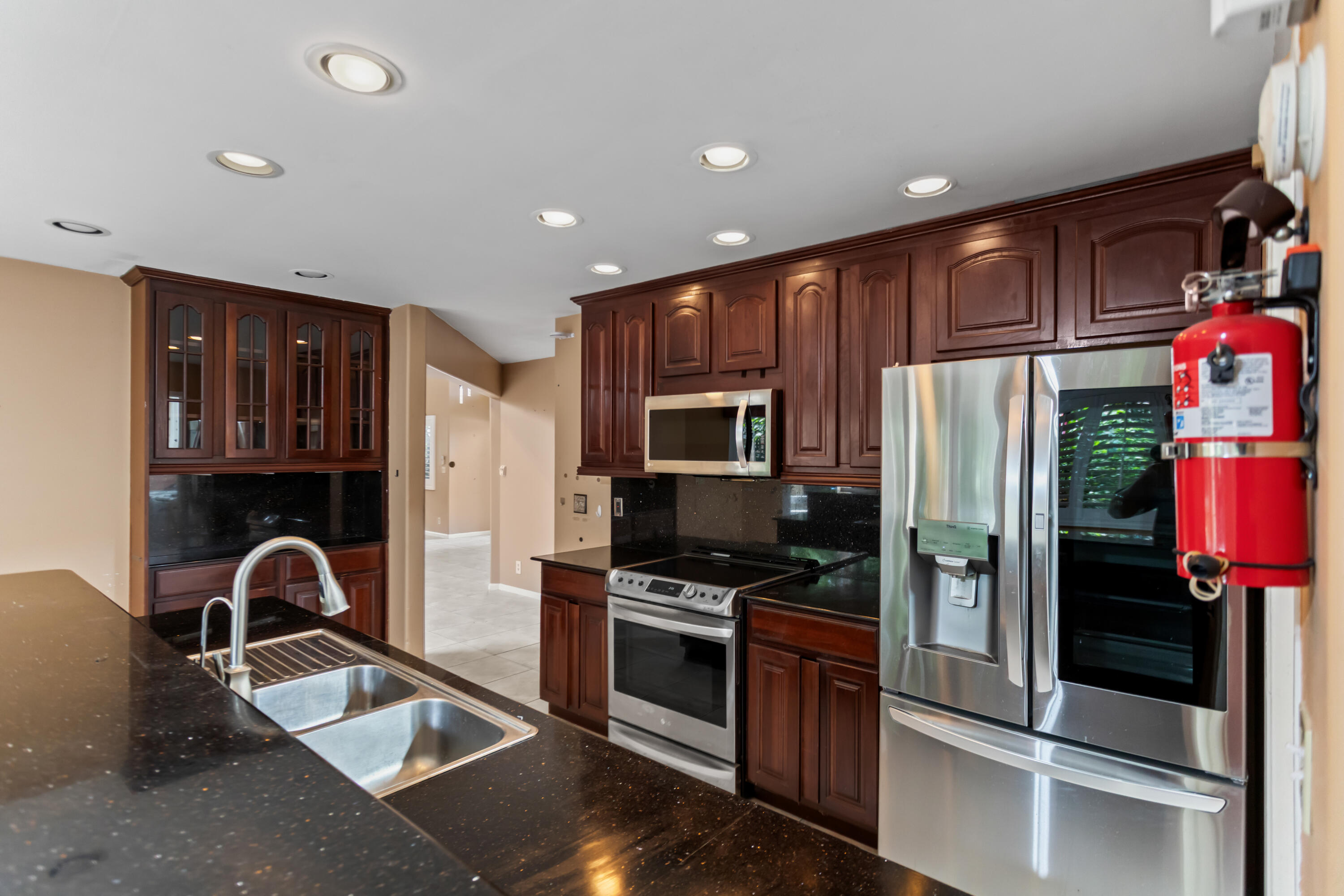 330 Prairie Rose Lane Boca Raton, FL 33487 - Photo 71 of 72 585A2648