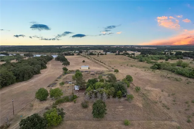 $495,000 | 318 Wildbird Lane, Axtell, TX 76624