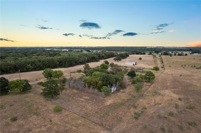 $495,000 | 318 Wildbird Lane, Axtell, TX 76624