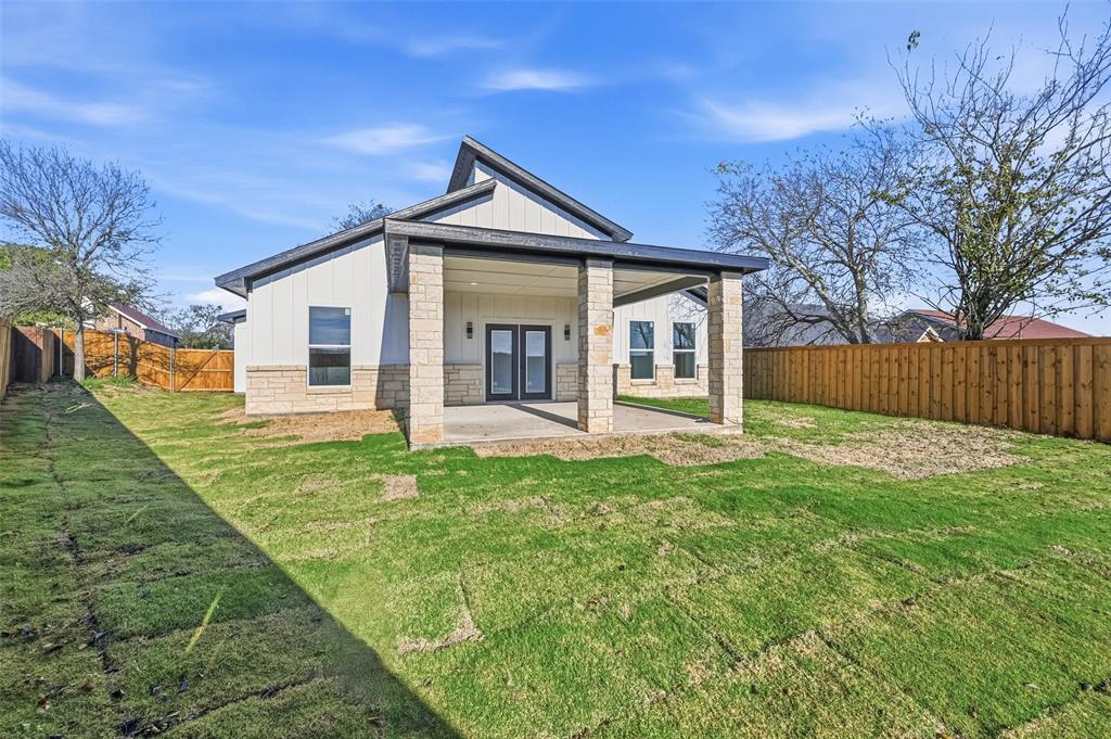2618 Gooch Street Dallas, TX 75241 - Photo 25 of 28 a front view of a house with yard