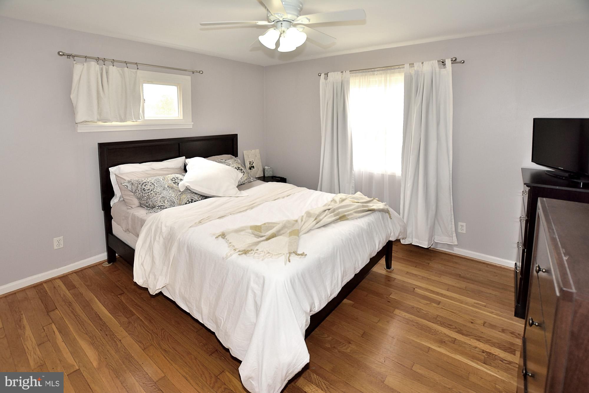 227 West Ash Road Sterling, VA 20164 - Photo 18 of 39 Gallery Image 18