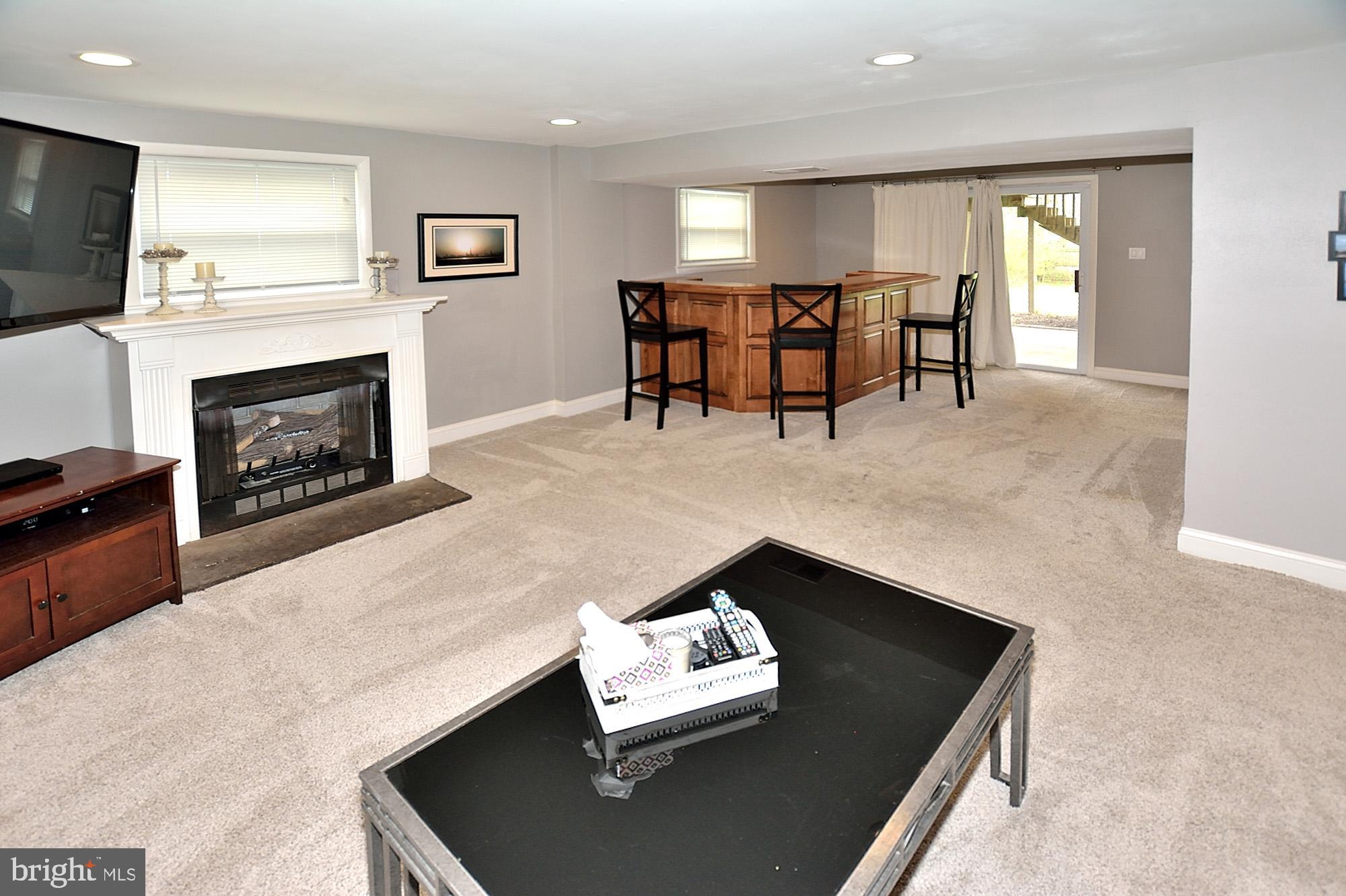 227 West Ash Road Sterling, VA 20164 - Photo 21 of 39 Gallery Image 21