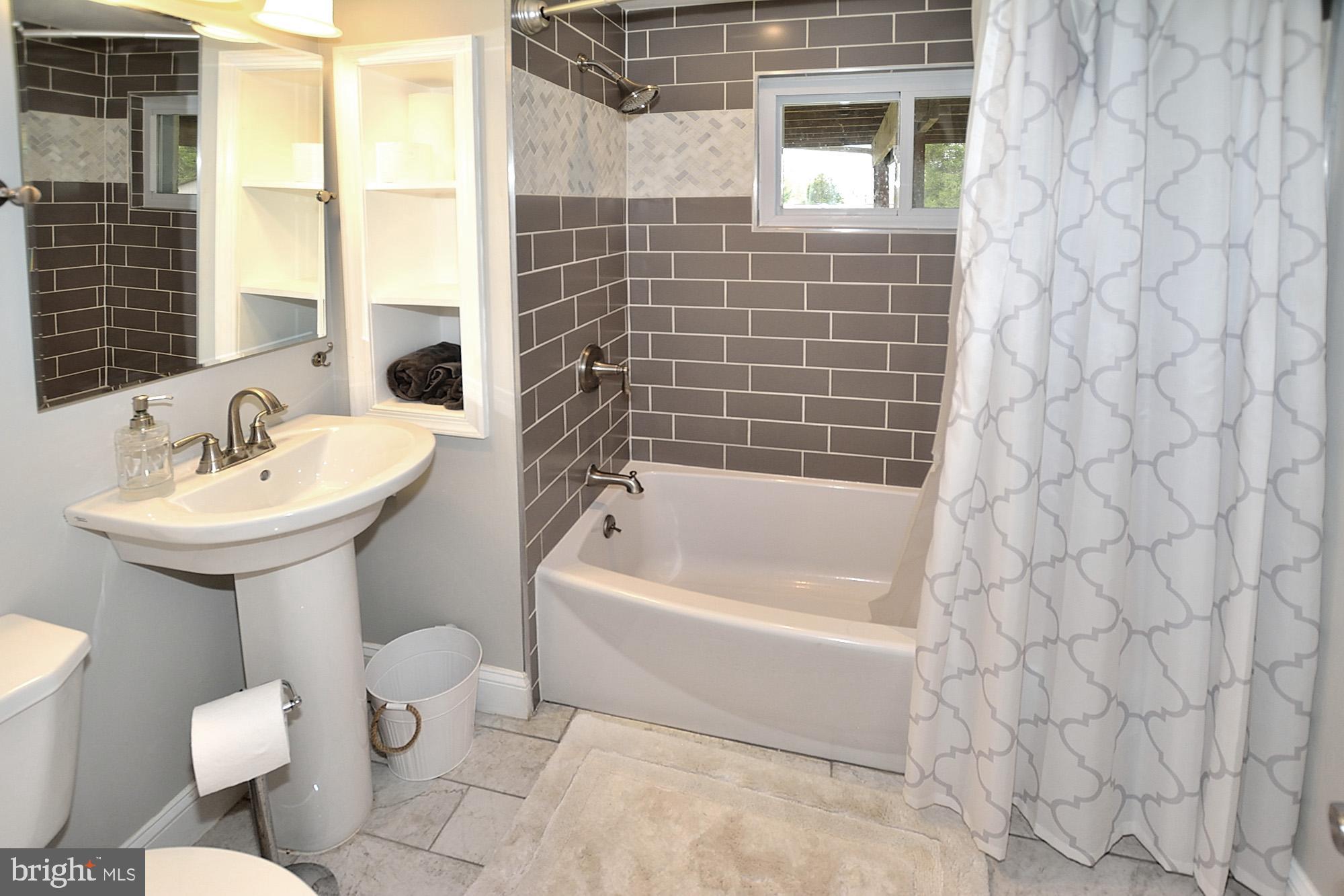 227 West Ash Road Sterling, VA 20164 - Photo 27 of 39 Gallery Image 27