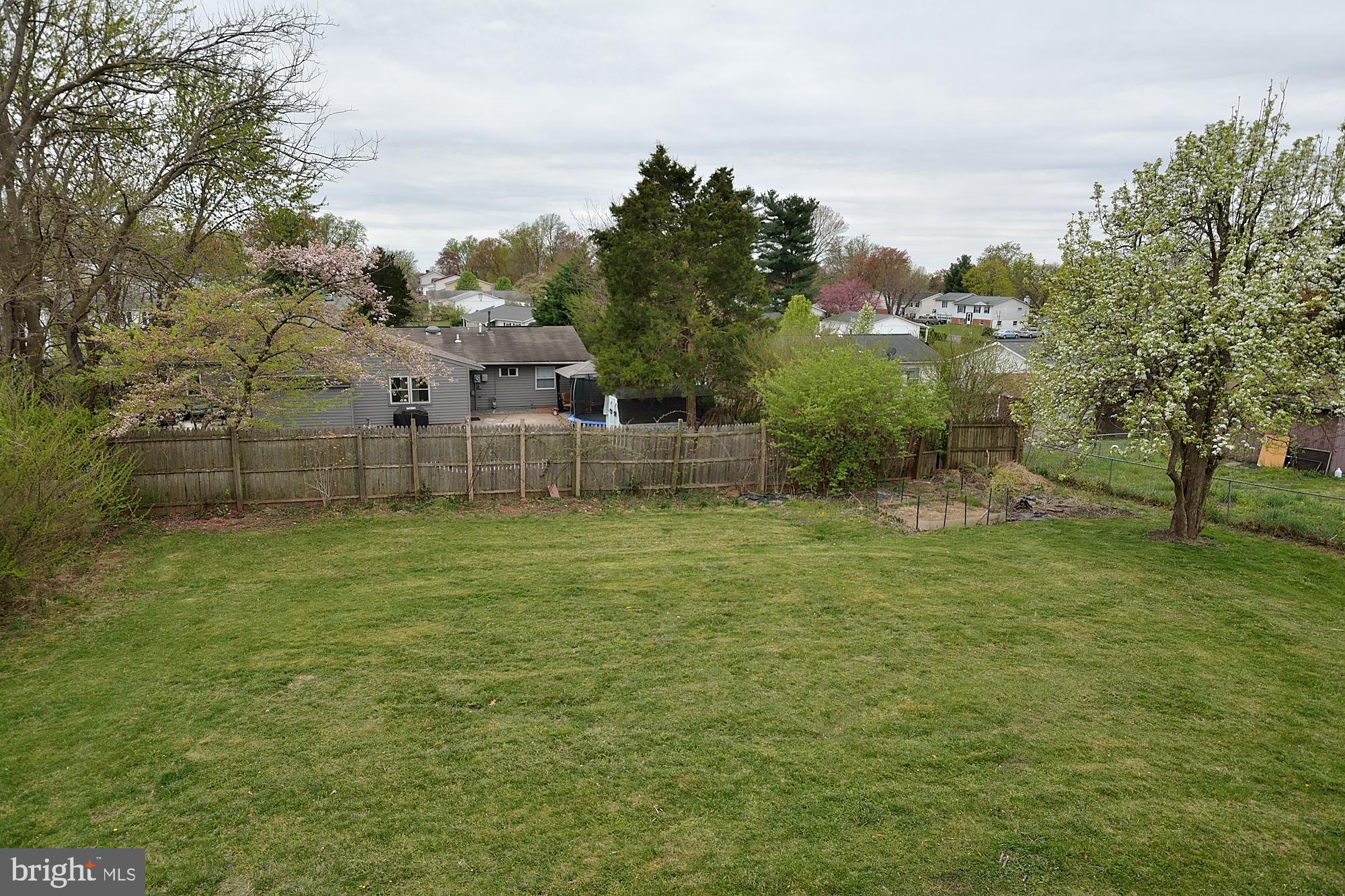 227 West Ash Road Sterling, VA 20164 - Photo 38 of 39 Huge back yard- Good gardening, fun times