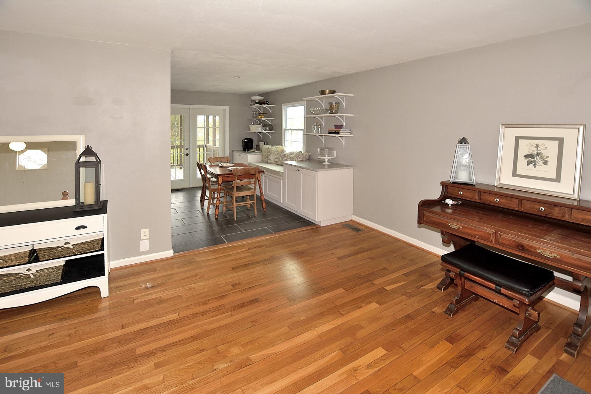 227 West Ash Road Sterling, VA 20164 - Photo 6 of 39 Gallery Image 6