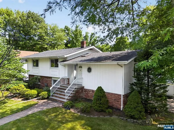$1,450,000 | 192 Jenkins Drive, Englewood Cliffs, NJ 07632