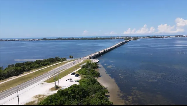 $749,000 | 343 Compass Point Drive, Unit 201, Bradenton, FL 34209