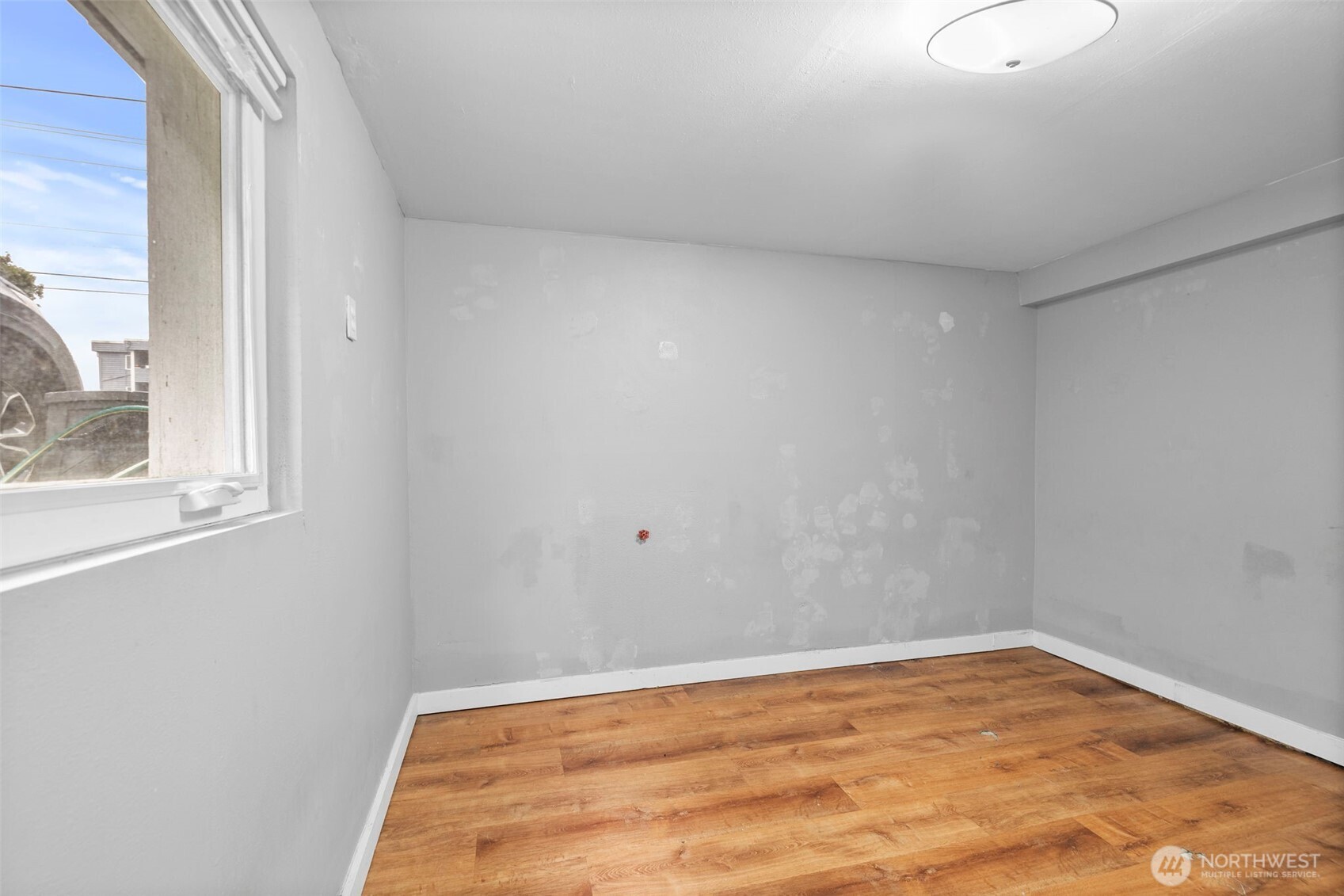 934 North 100th Street Seattle, WA 98133 - Photo 17 of 18