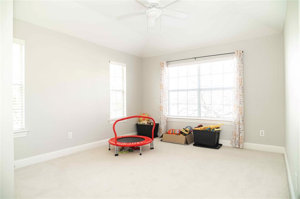 6851 Verde Irving, TX 75039 - Photo 34 of 40 a room with furniture and a window