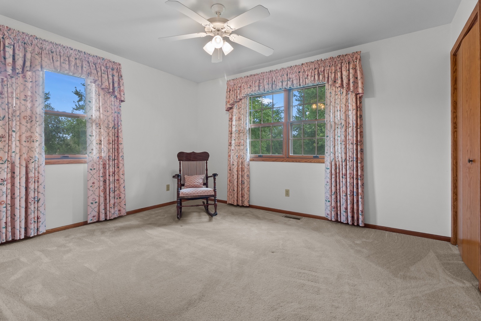 23201 Norma Lane Harvard, IL 60033 - Photo 14 of 24 an empty room with windows
