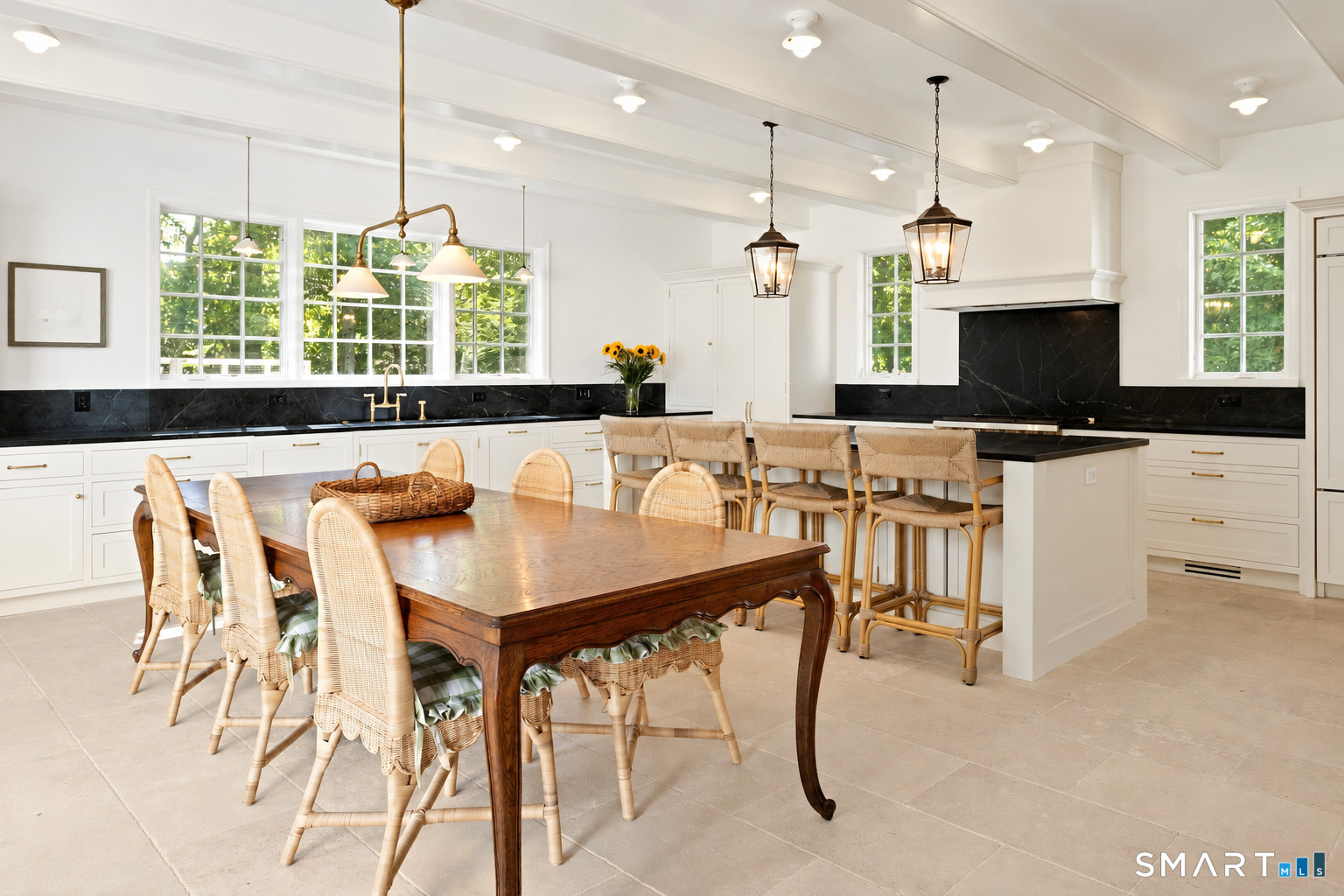 21 Harbor Road Darien, CT 06820 - Photo 4 of 32 Gallery Image 4