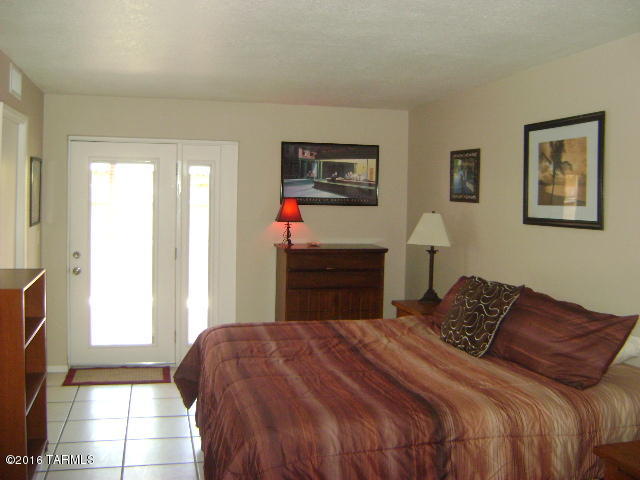 1209 North Santa Rosa Avenue Tucson, AZ 85712 - Photo 7 of 17