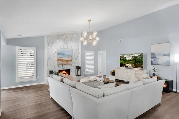 $525,000 | 860 Waterbrook Court, Roswell, GA 30076