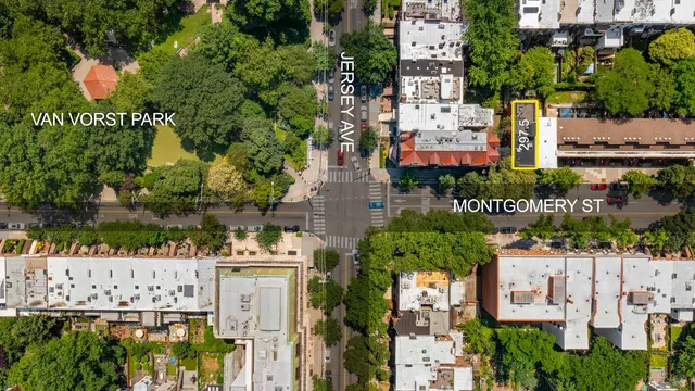 $1,599,999 | 297.5 Montgomery Street, Unit 2, Jersey City, NJ 07302