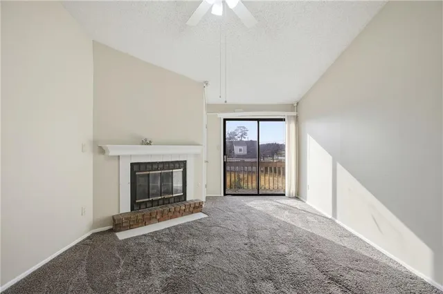 $85,000 | 8139 Holmes Road, Unit 202, Kansas City, MO 64131