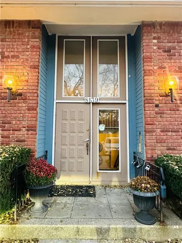 $90,000 | 8139 Holmes Road, Unit 202, Kansas City, MO 64131