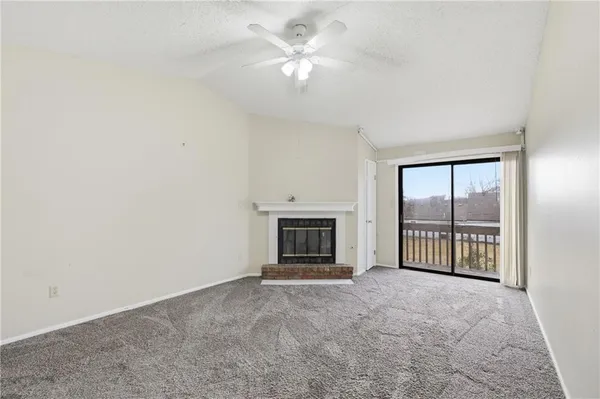 $85,000 | 8139 Holmes Road, Unit 202, Kansas City, MO 64131
