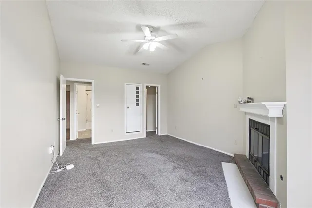 $85,000 | 8139 Holmes Road, Unit 202, Kansas City, MO 64131