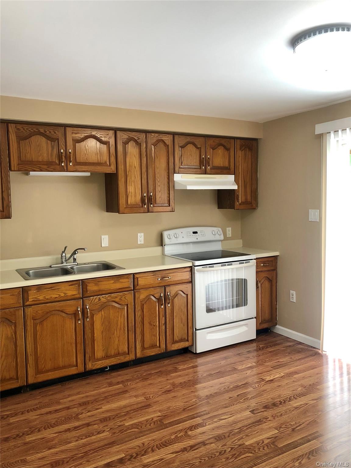 242 Peekskill Hollow Road Putnam Valley, NY 10579 - Photo 5 of 21 Gallery Image 5