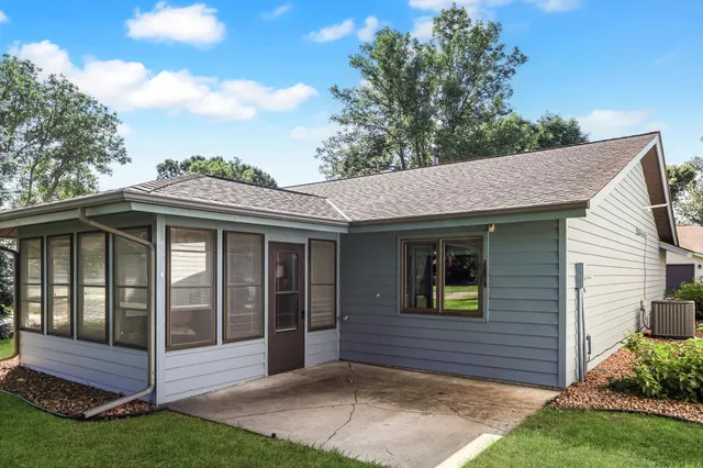 $239,900 | 2604 15th Street North, St. Cloud, MN 56303