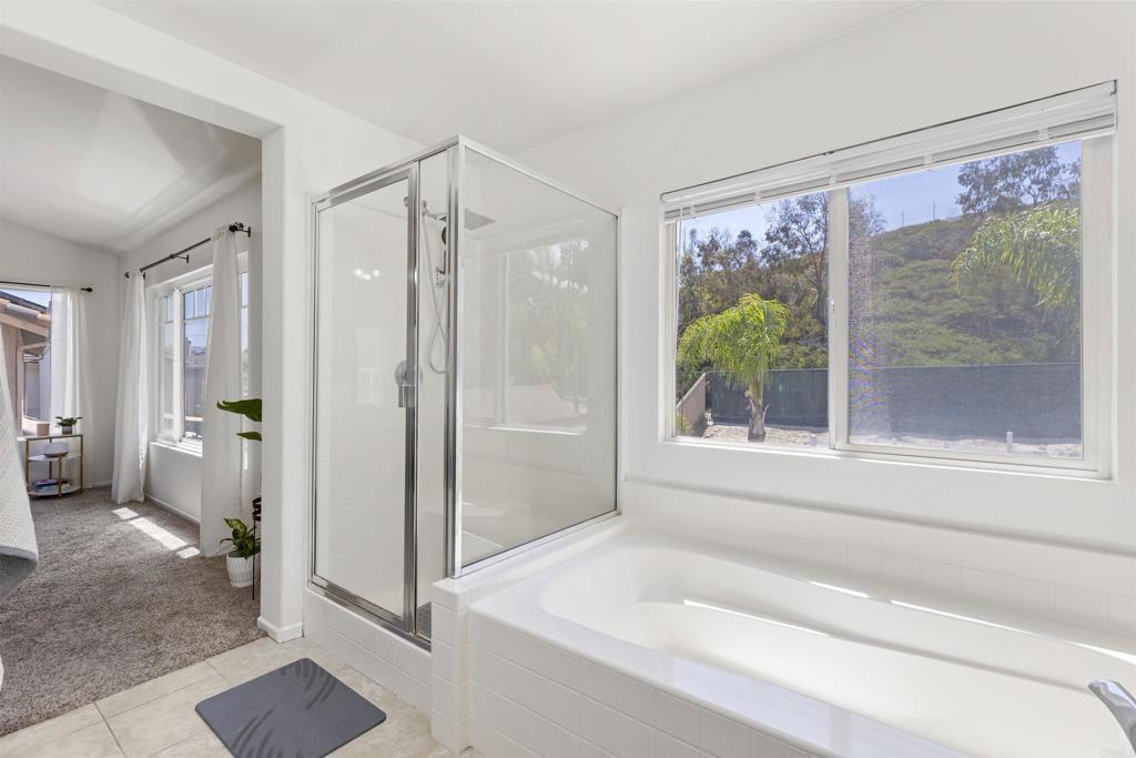 2018 McCloud River Road Chula Vista, CA 91913 - Photo 23 of 41 Master Bath/Spa