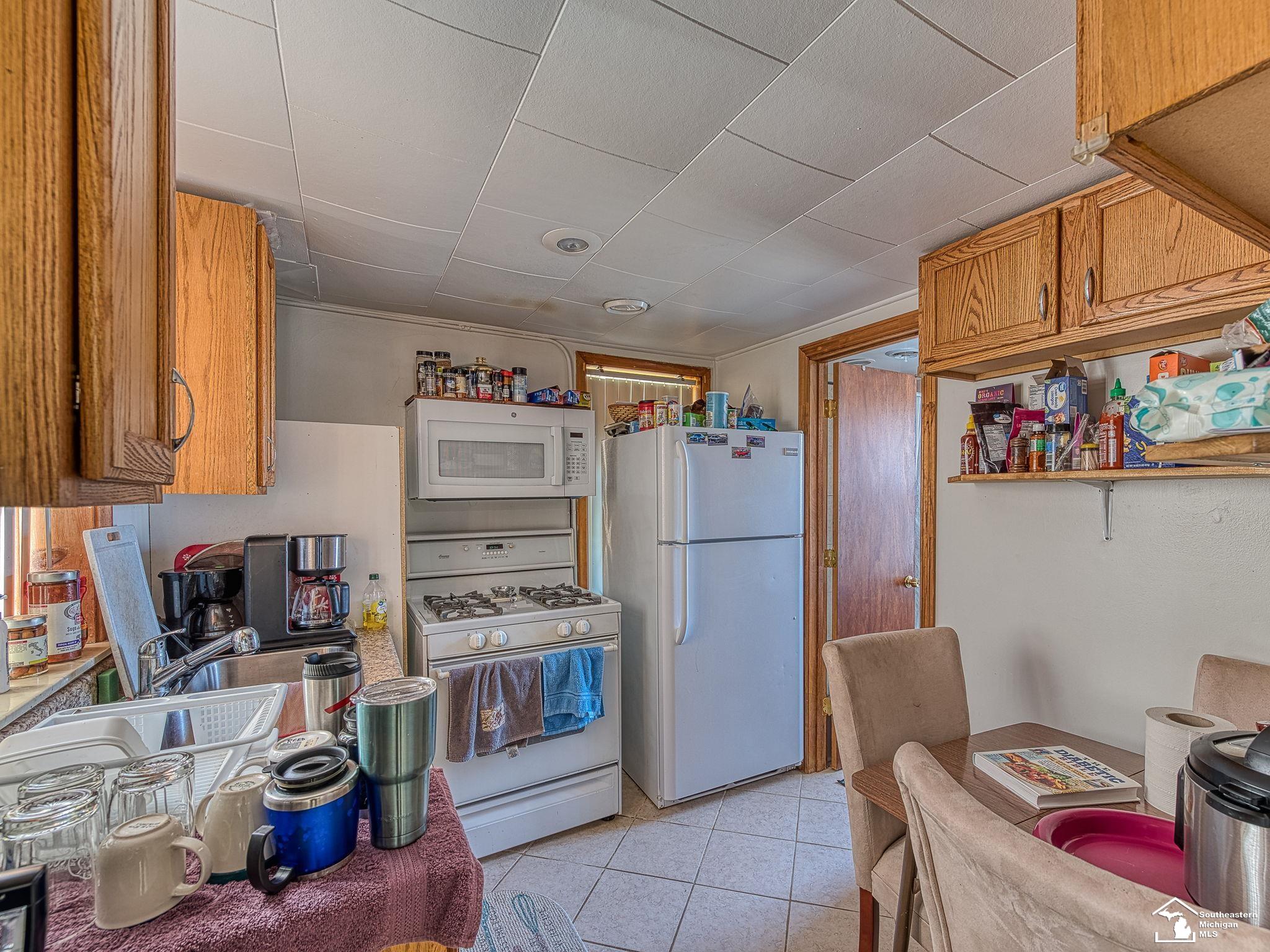 16898 Haggerty Road Belleville, MI 48111 - Photo 28 of 42 50101439-27.JPG
