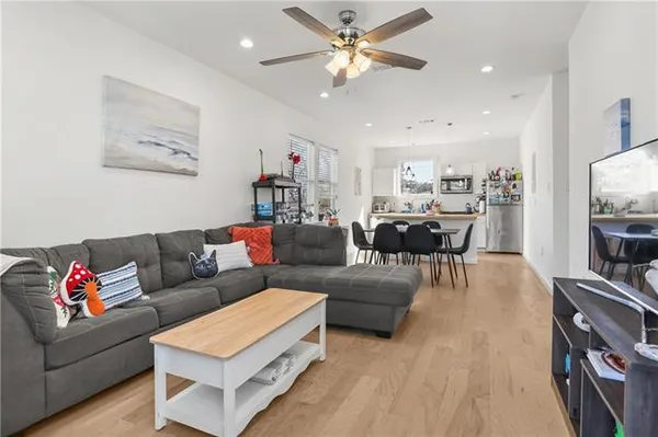$3,000 | 7310 Hickory Street, New Orleans, LA 70118