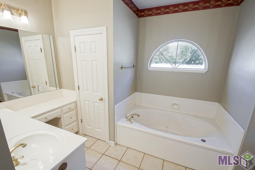 39058 Babin Road Gonzales, LA 70737 - Photo 14 of 32 Gallery Image 14