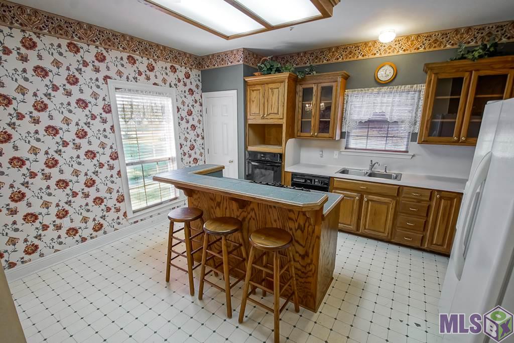 39058 Babin Road Gonzales, LA 70737 - Photo 8 of 32 Gallery Image 8