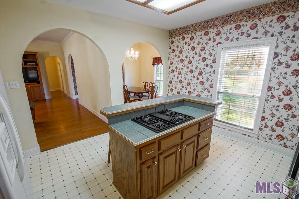 39058 Babin Road Gonzales, LA 70737 - Photo 9 of 32 Gallery Image 9