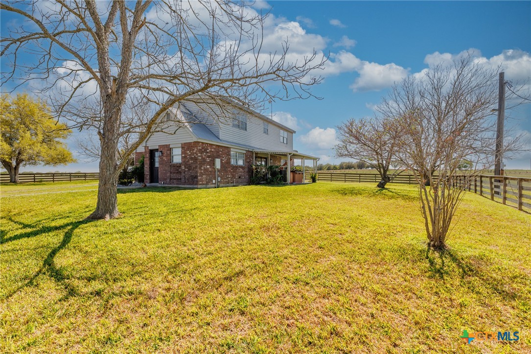 2110 Immenhauser Road Yoakum, TX 77995 - Photo 35 of 39