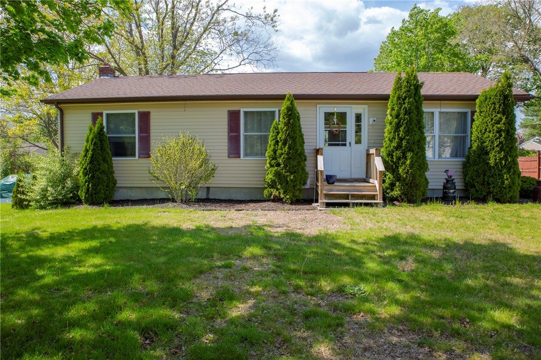 4 Lorraine Road Westerly, RI 02891 - Photo 1 of 20 Gallery Image 1