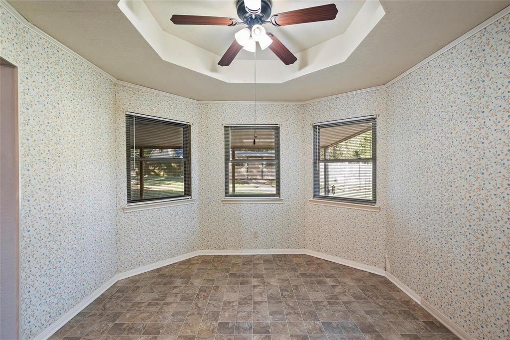 272 Locklar Loop Waco, TX 76705 - Photo 15 of 37