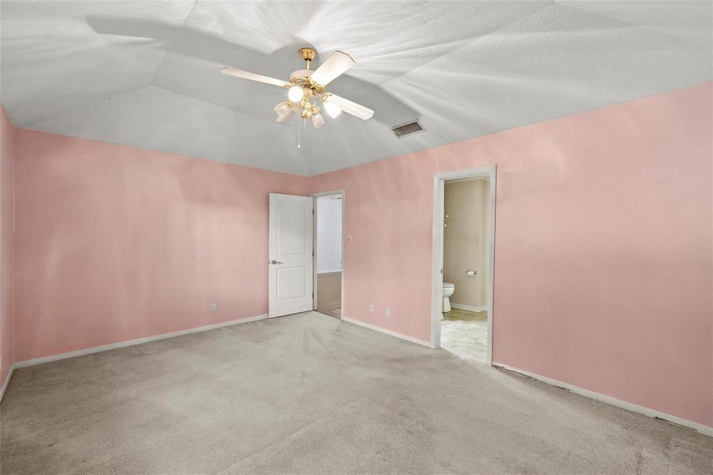 272 Locklar Loop Waco, TX 76705 - Photo 17 of 37