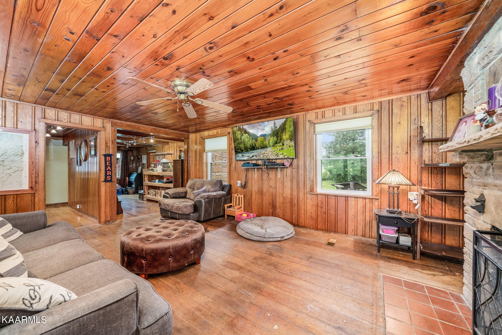 1360 Deep Draw Road Crossville, TN 38555 - Photo 5 of 40 a living room with furniture and a large window