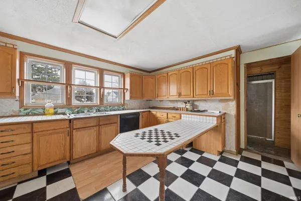 $100,000 | 653 Gentry Street, Frankfort, IN 46041